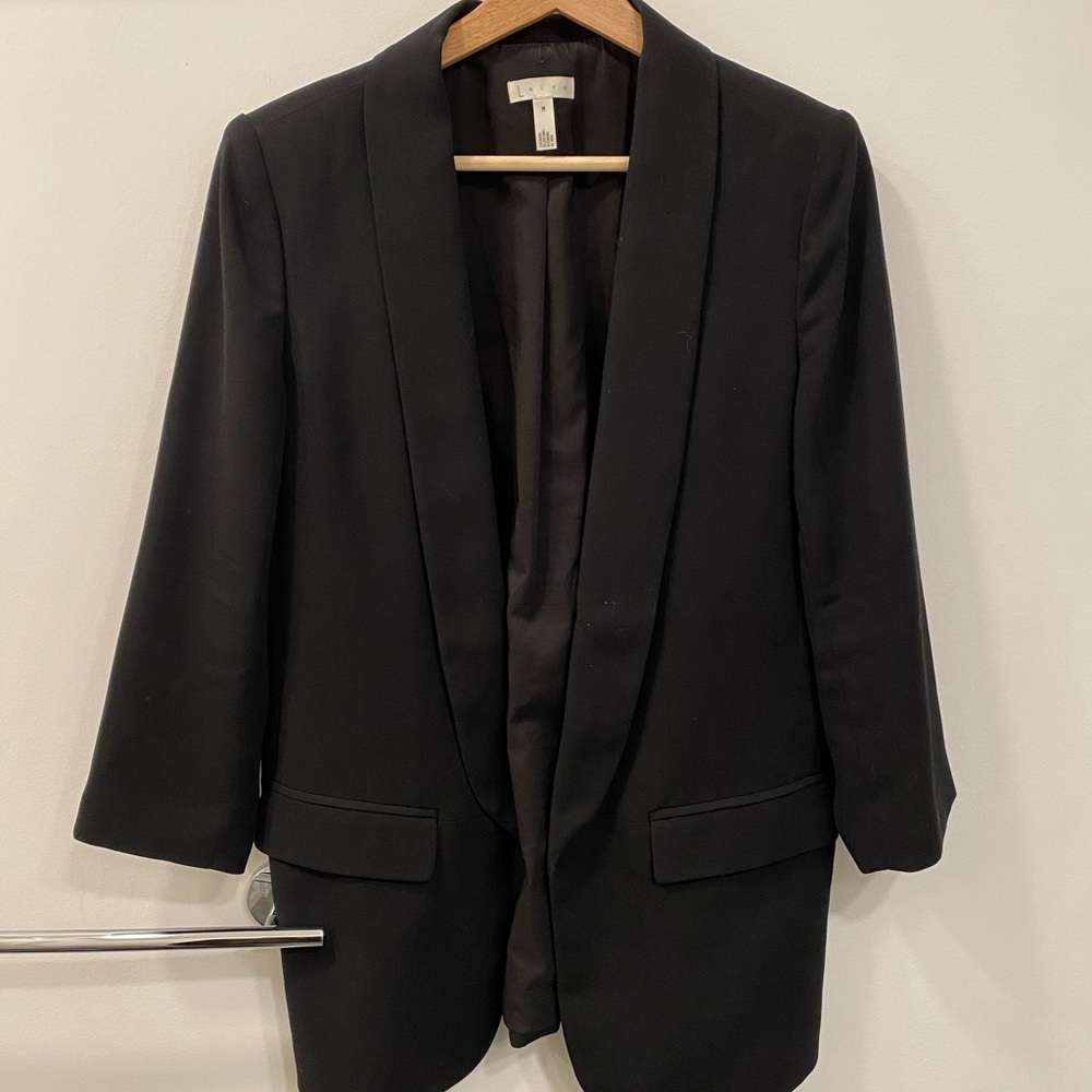 Black oversized blazer